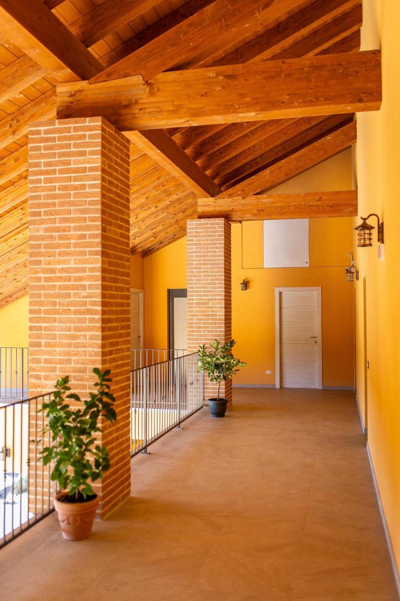 Agriturismo Corte Casa Erminia Кола Экстерьер фото