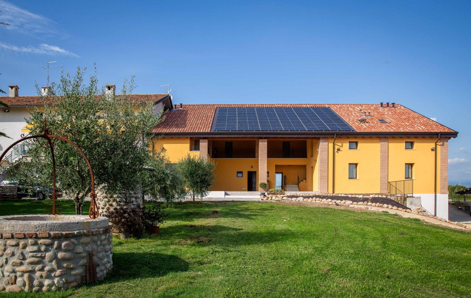 Agriturismo Corte Casa Erminia Кола Экстерьер фото